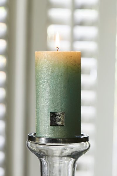 Rustic Candle pearl mint 7x13