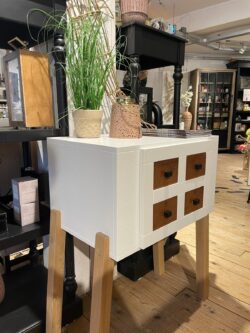 H.P. Wandkast wit 4l-hoge poot eiken -5-